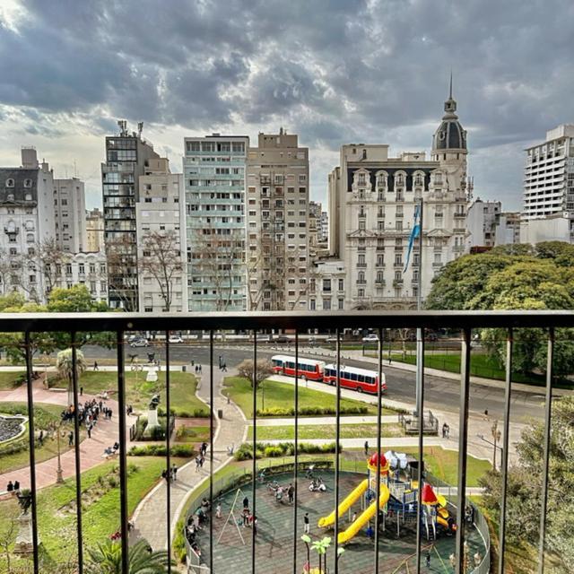 Luminoso Departamento Palacio Barolo Rent - Buenos Aires — Photos 1
